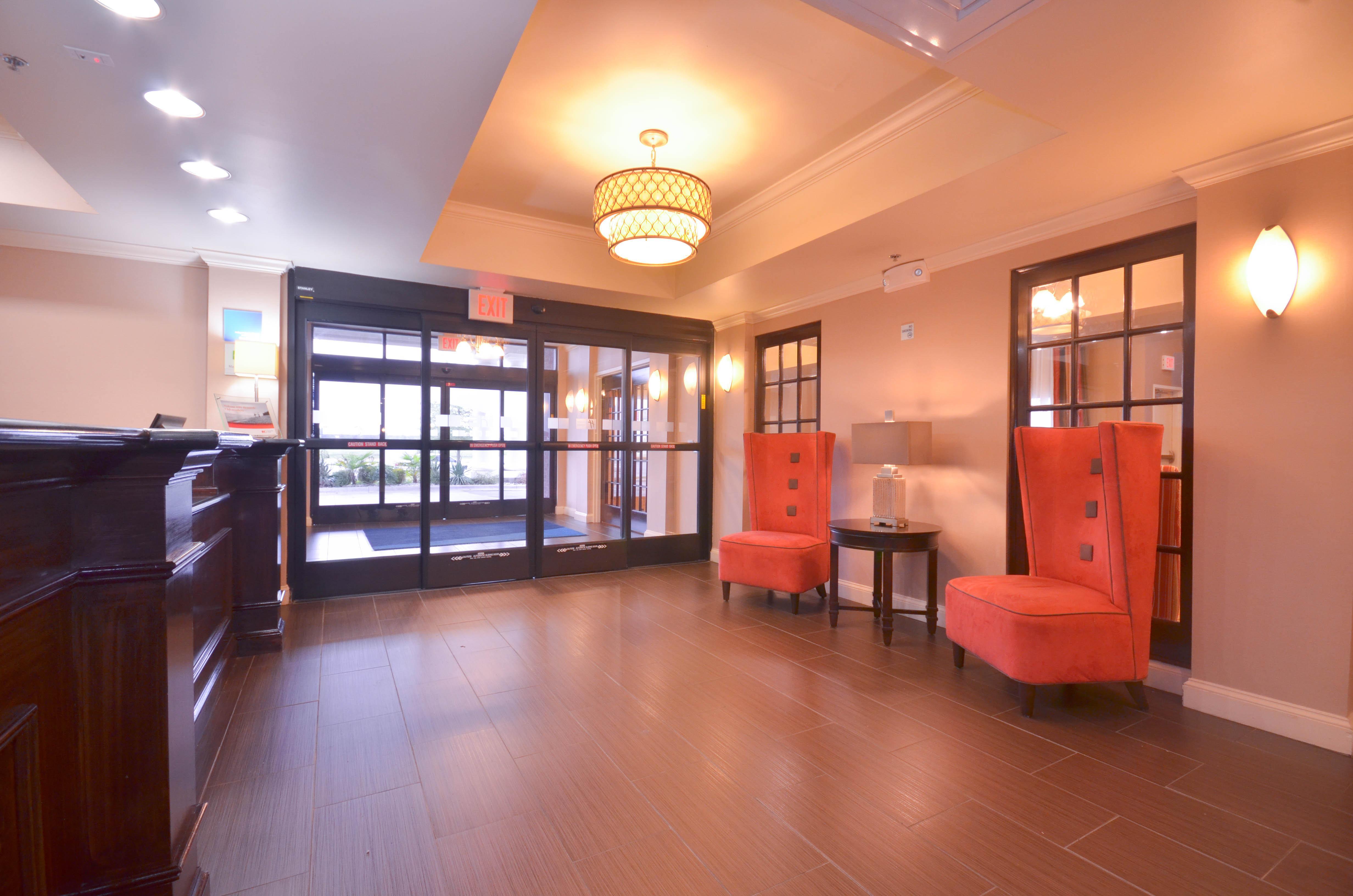Holiday Inn Express & Suites Pine Bluff/Pines Mall By Ihg Eksteriør billede
