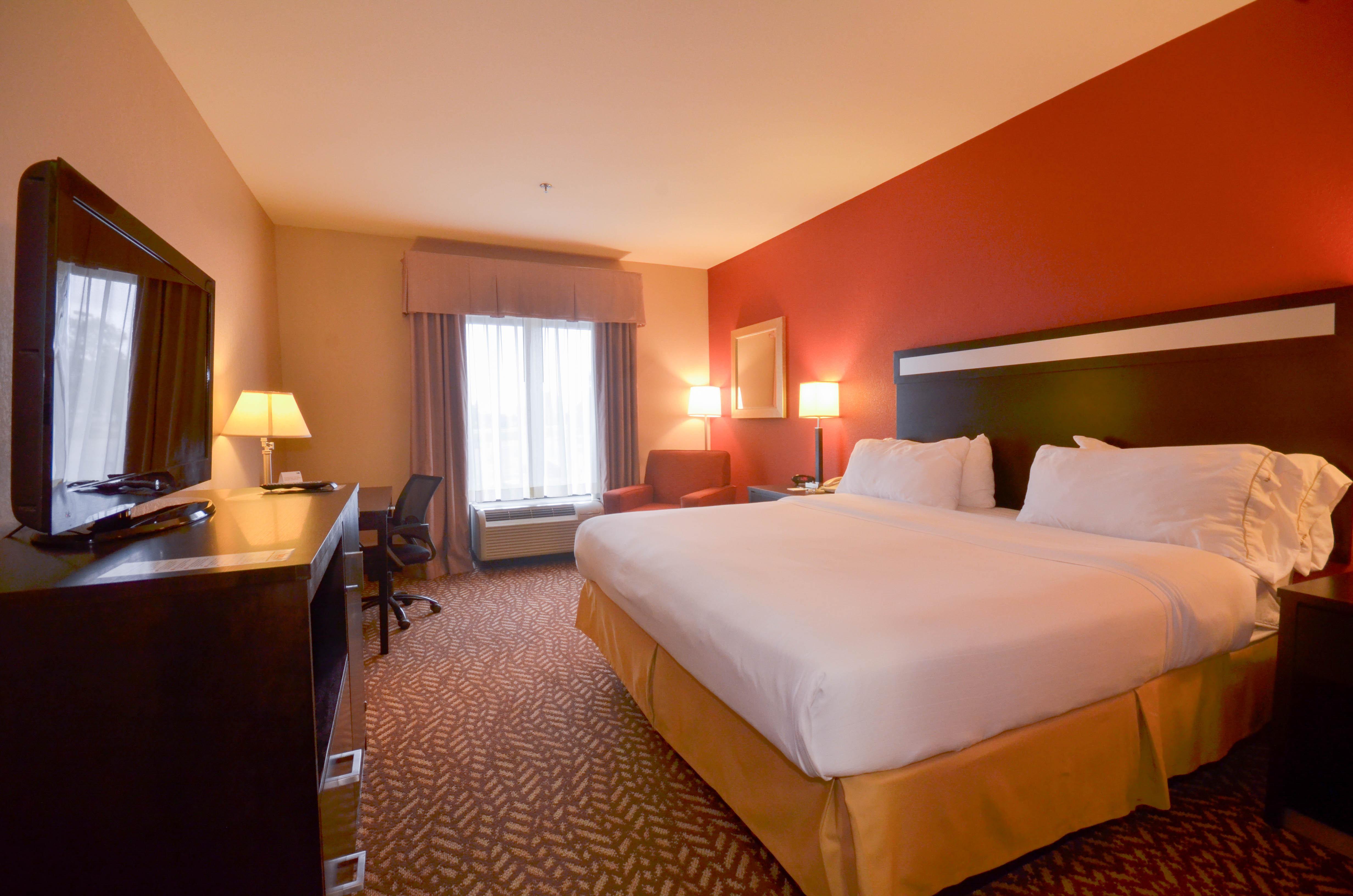 Holiday Inn Express & Suites Pine Bluff/Pines Mall By Ihg Eksteriør billede